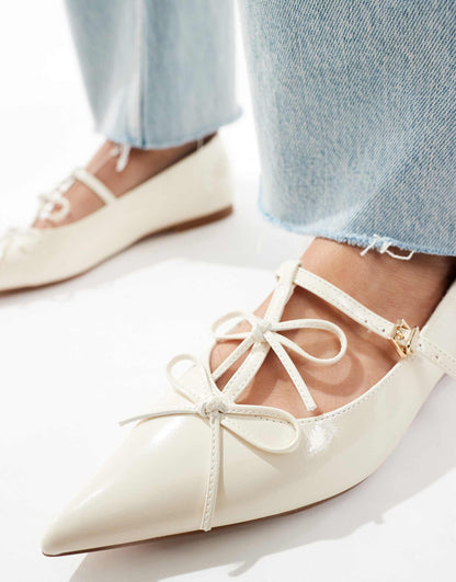 Bow Detail Pointed Flat Shoe