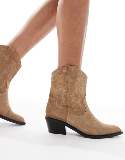 Heeled Ankle Western Boot