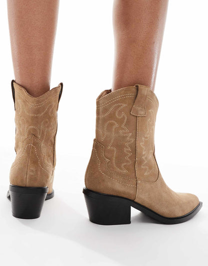 Heeled Ankle Western Boot