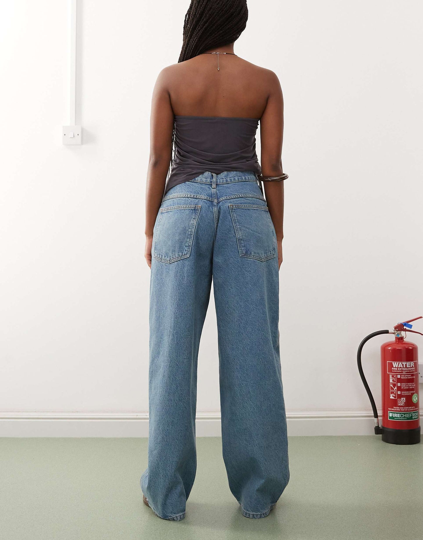 Low Rise Baggy Jean