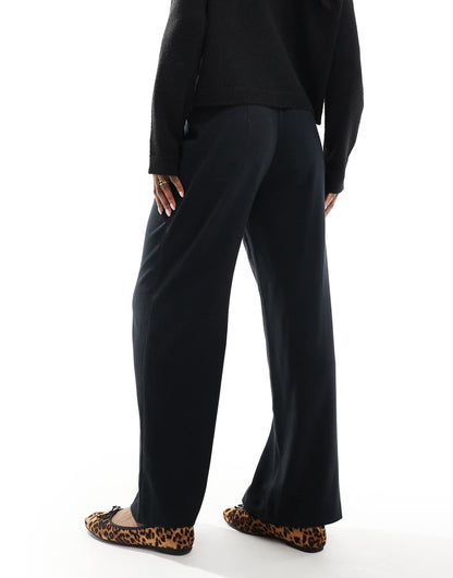 Double Waistband Detail