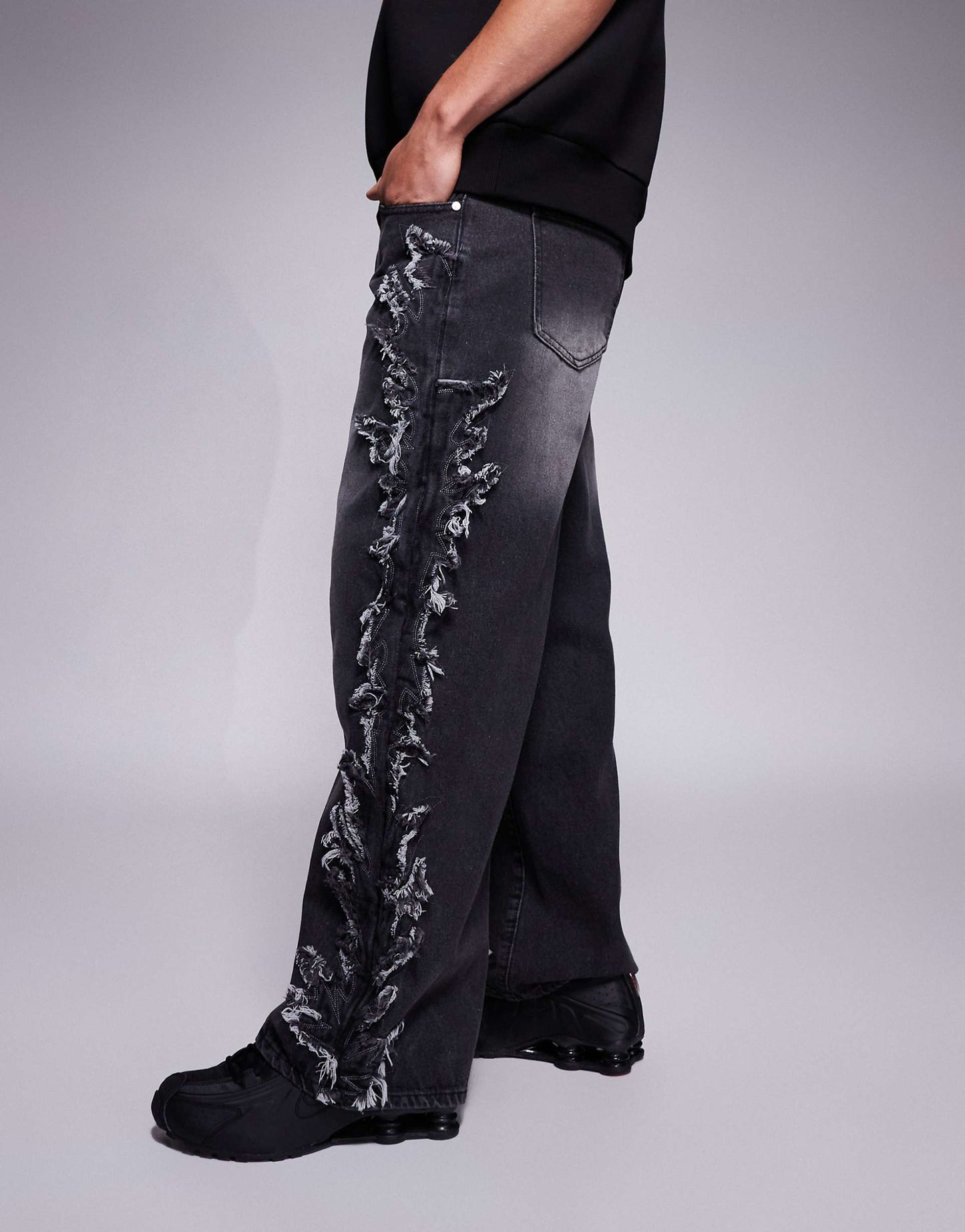 Distressed Applique Baggy Jeans