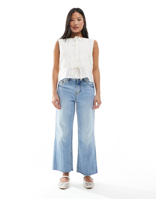 Petite D96 Straight Cropped Jean