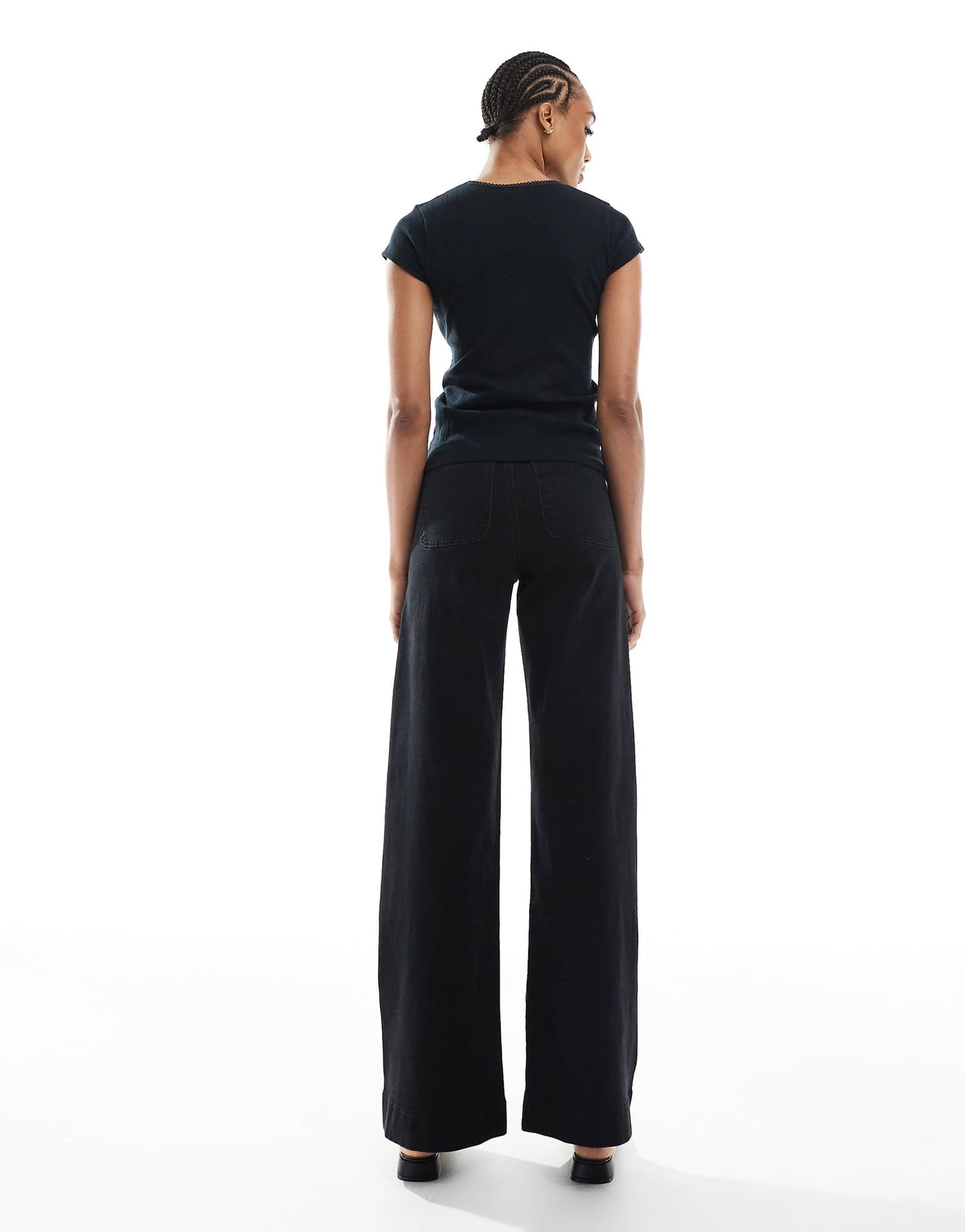 Tall D77 Straight Leg Jean With Button Detail