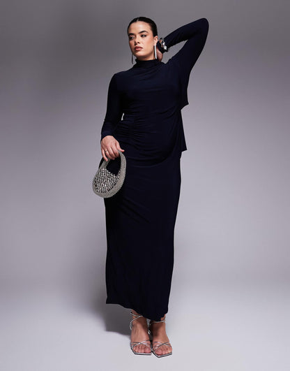 Curve Long Sleeve Ruched Detail Midaxi Dress With Twist Open Back