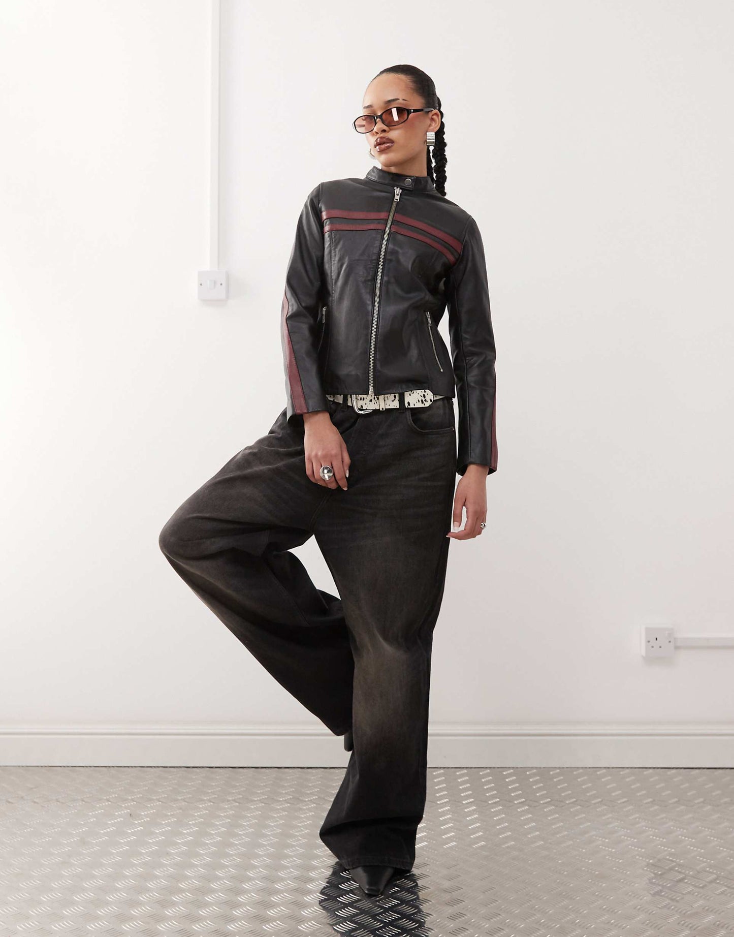 Collar Tab Biker