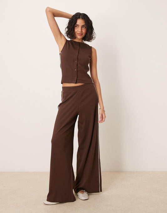 Co-Ord Crew Neck Top And Wide Leg Trouser With Contrast Piping