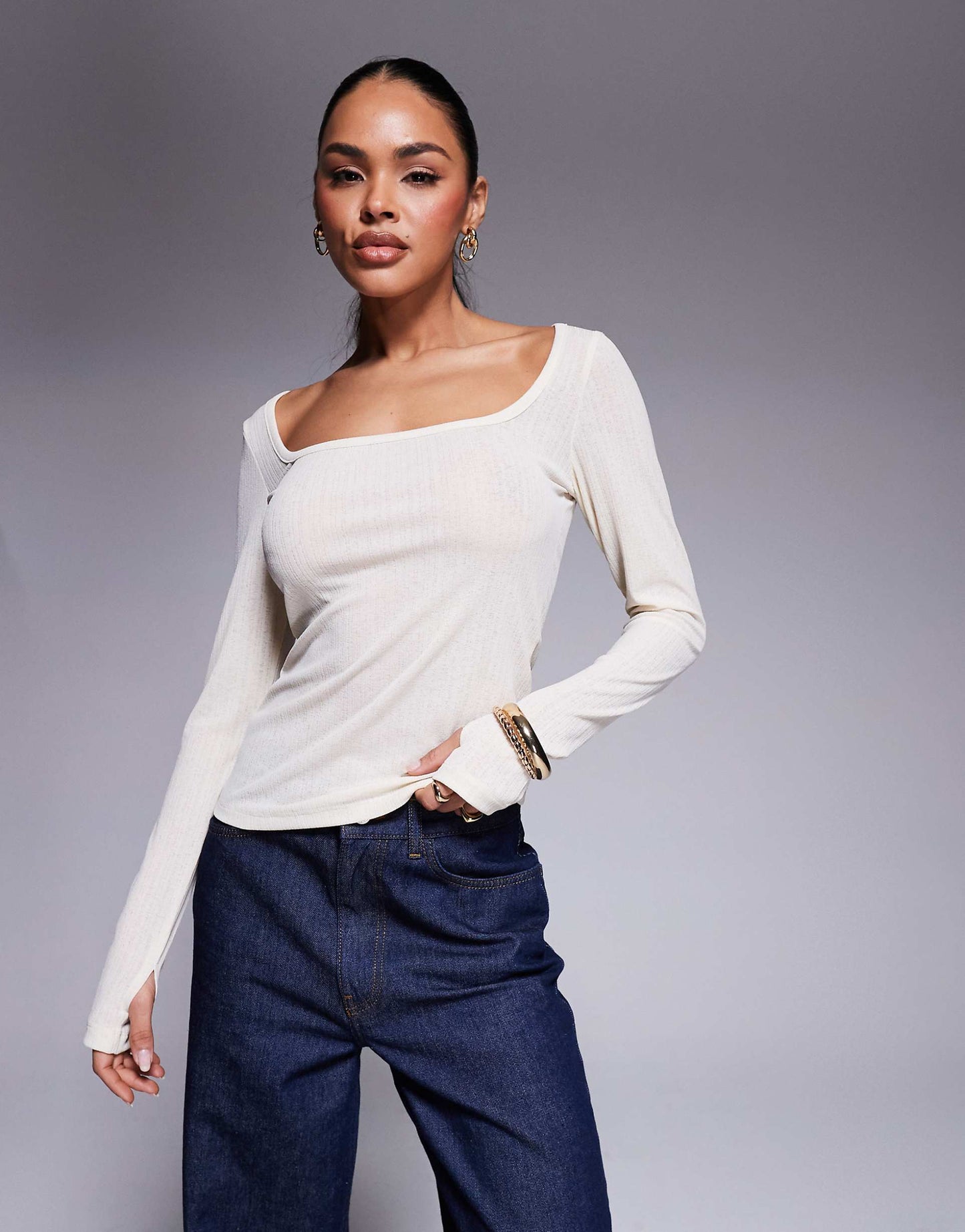 Scoop Neck Dry Handle Rib Top With Thumbholes