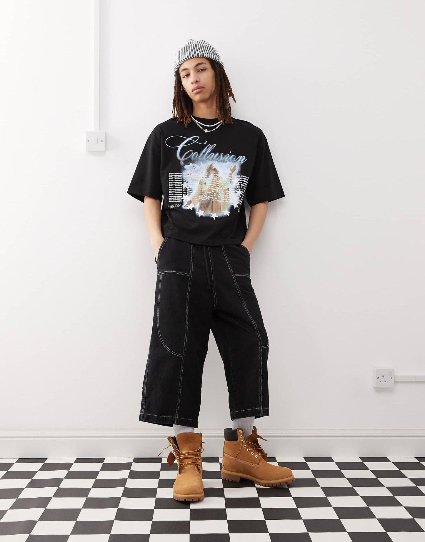 Black Boxy T-Shirt With Graphic Print