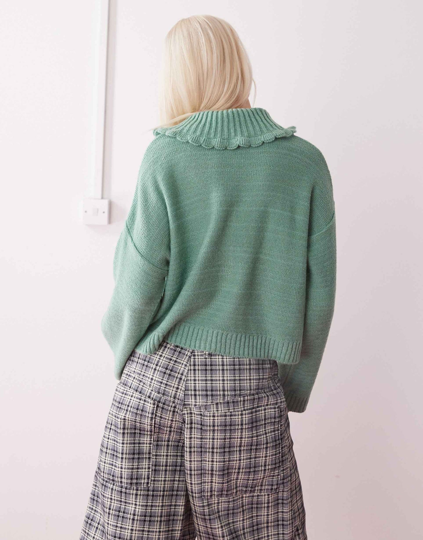 Frill Collar Detail Cardigan