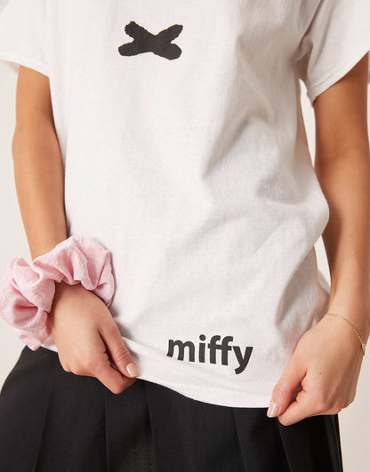 Unisex Oversized License T-Shirt With Miffy Face Prints