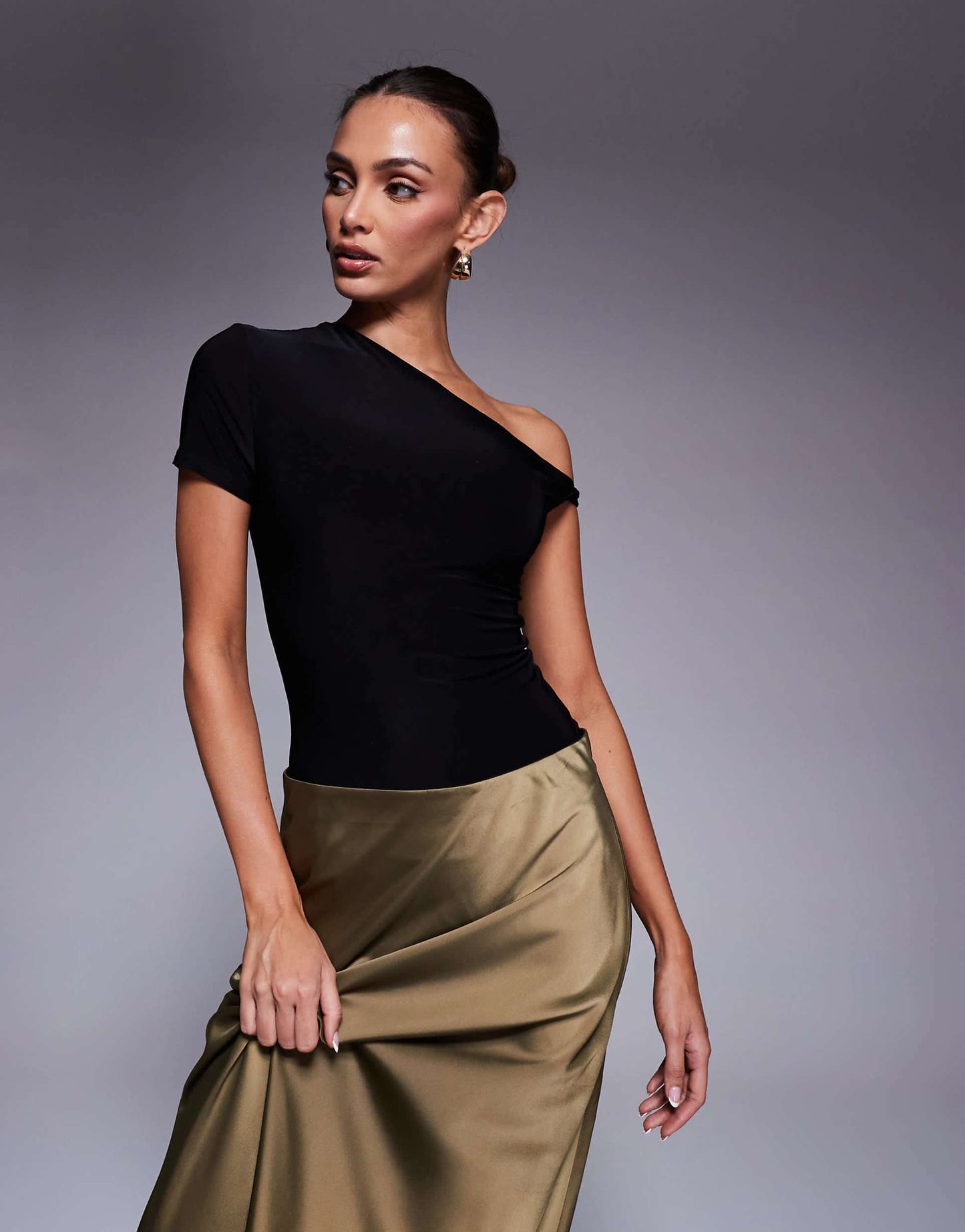 Double Sculpted Slinky Asymmetric Twist Detail Body
