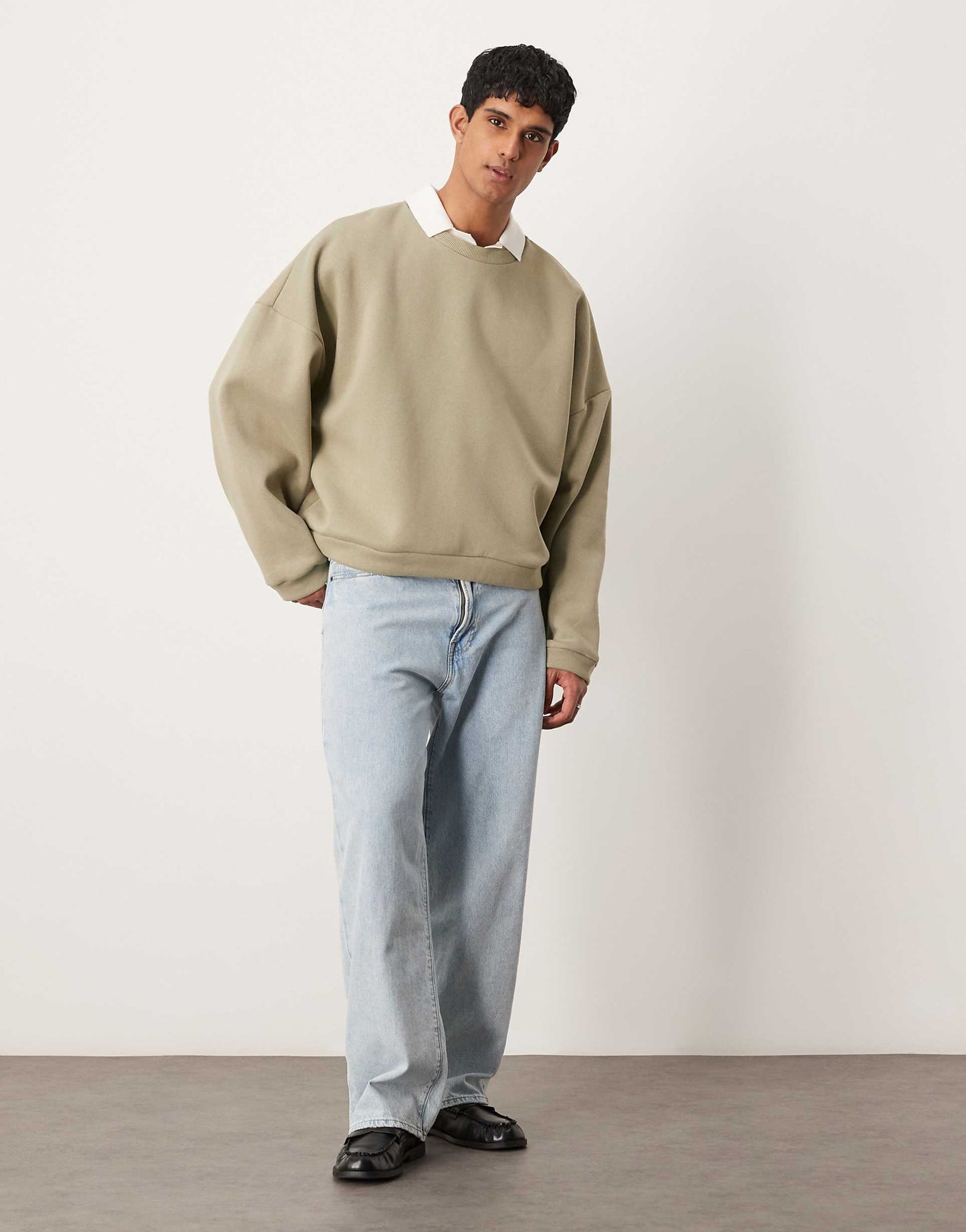 Extreme Oversized Lightweight Sweatshirt