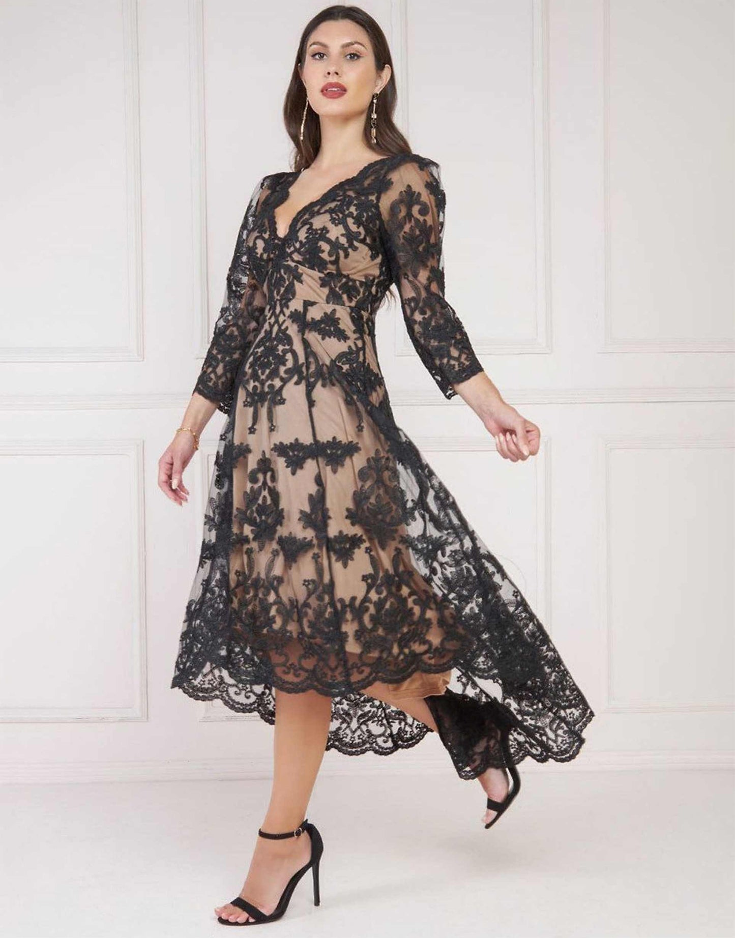 Scalloped Lace Dipped Hem Midi Dress