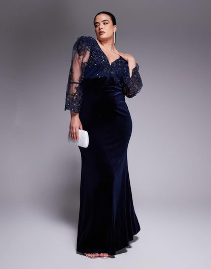 Curve Scalloped Lace & Velvet Maxi Dress