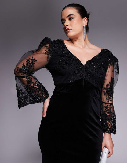 Curve Scalloped Lace & Velvet Maxi Dress