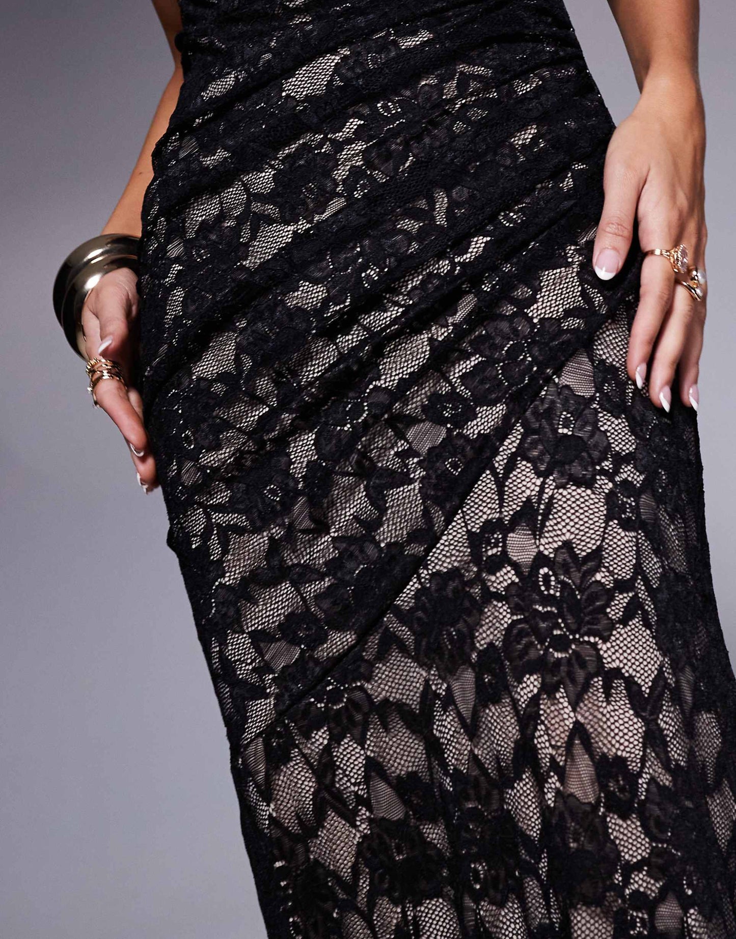 Off The Shoulder Scalloped Neck Maxi Dress