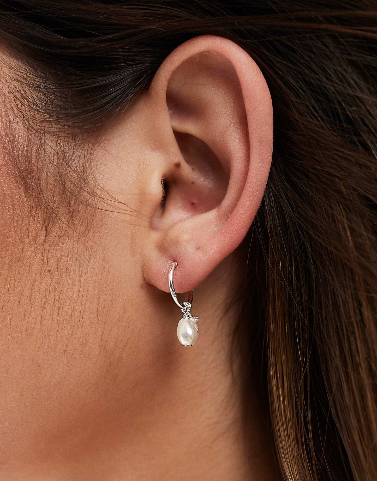Hoop Earrings With Pearl And Star Pendant