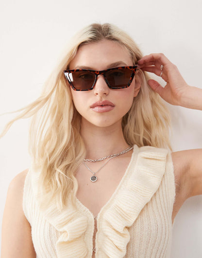 Oversized Cat Eye Sunglasses
