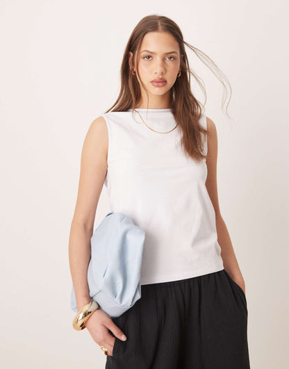 Sleeveless Twist Back Top