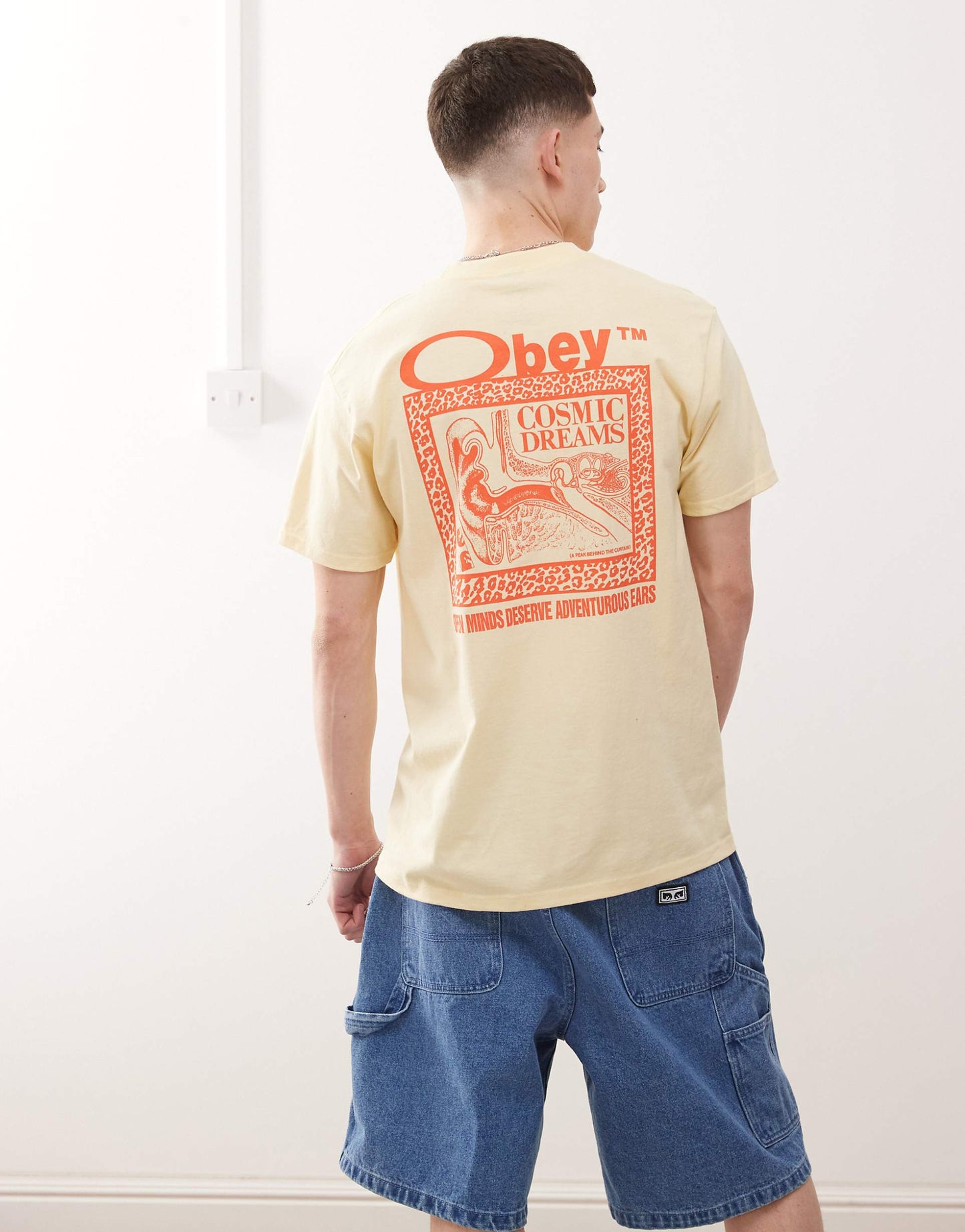 Cosmic Dreams Graphic Logo T-Shirt With Back Print