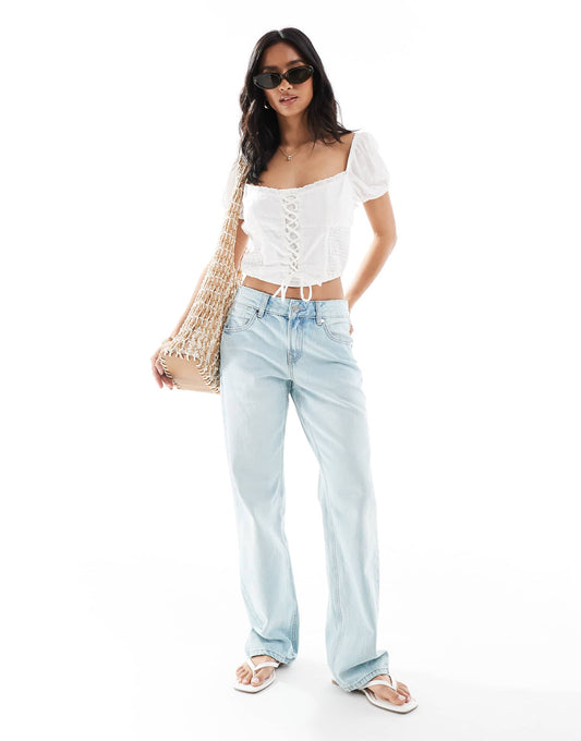 Petite D03 Low Waisted Straight Leg Jean