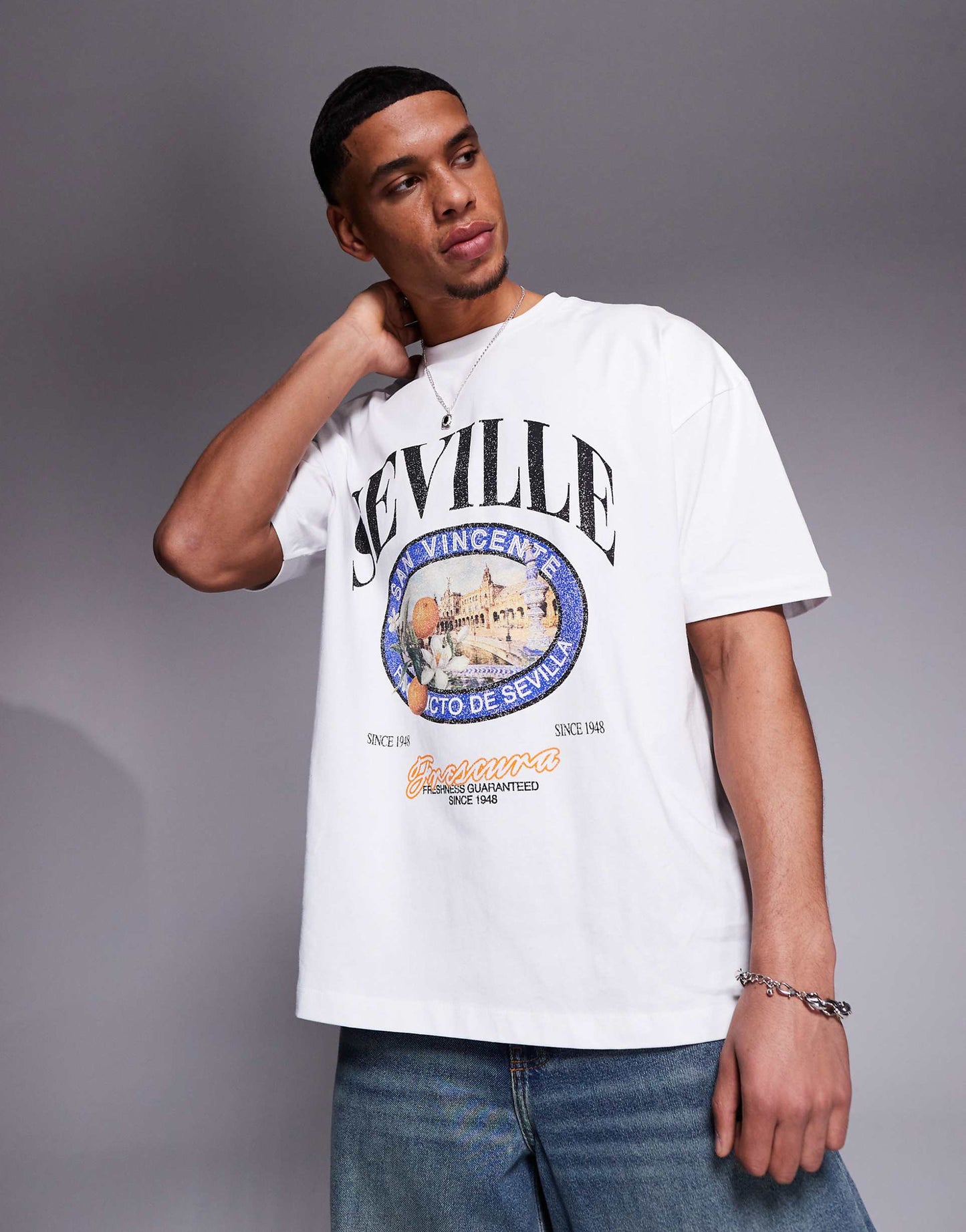 Oversized T-Shirt With City Graphic