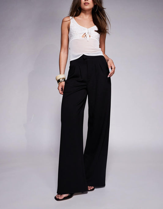 Pleat Front Wide Leg Trouser