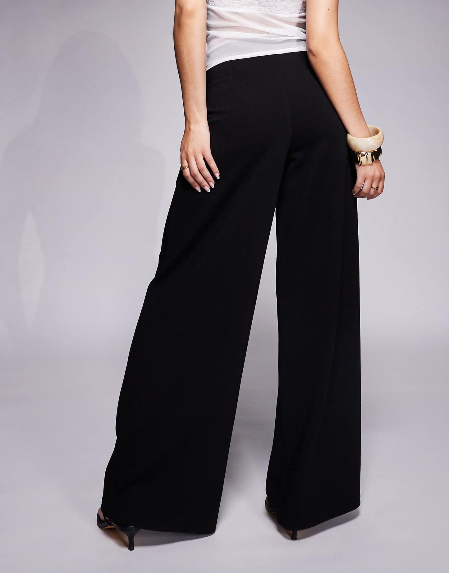 Pleat Front Wide Leg Trouser