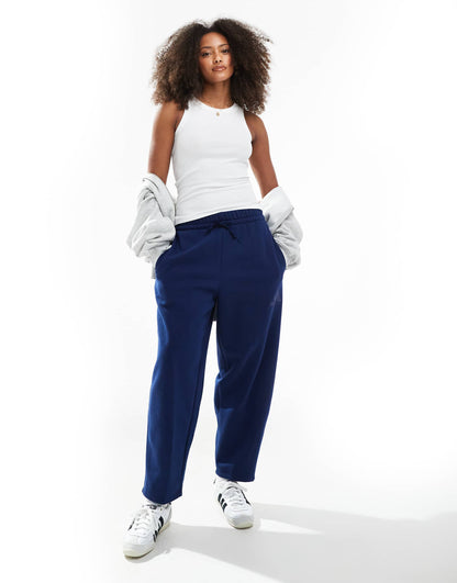 Essentials Contemporary Logo Fleece Barrel Pants