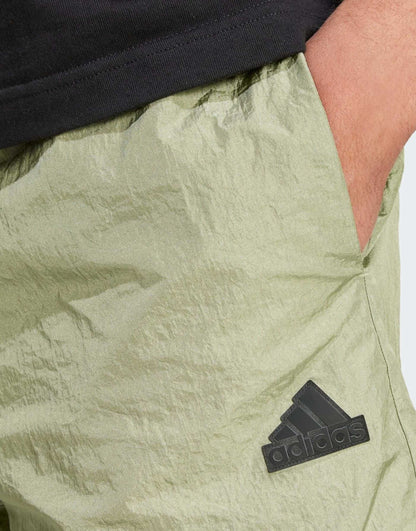 City Escape Woven Shorts