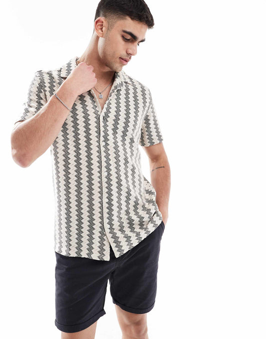 Short Sleeve Knitted Shirt With Textured Stripe