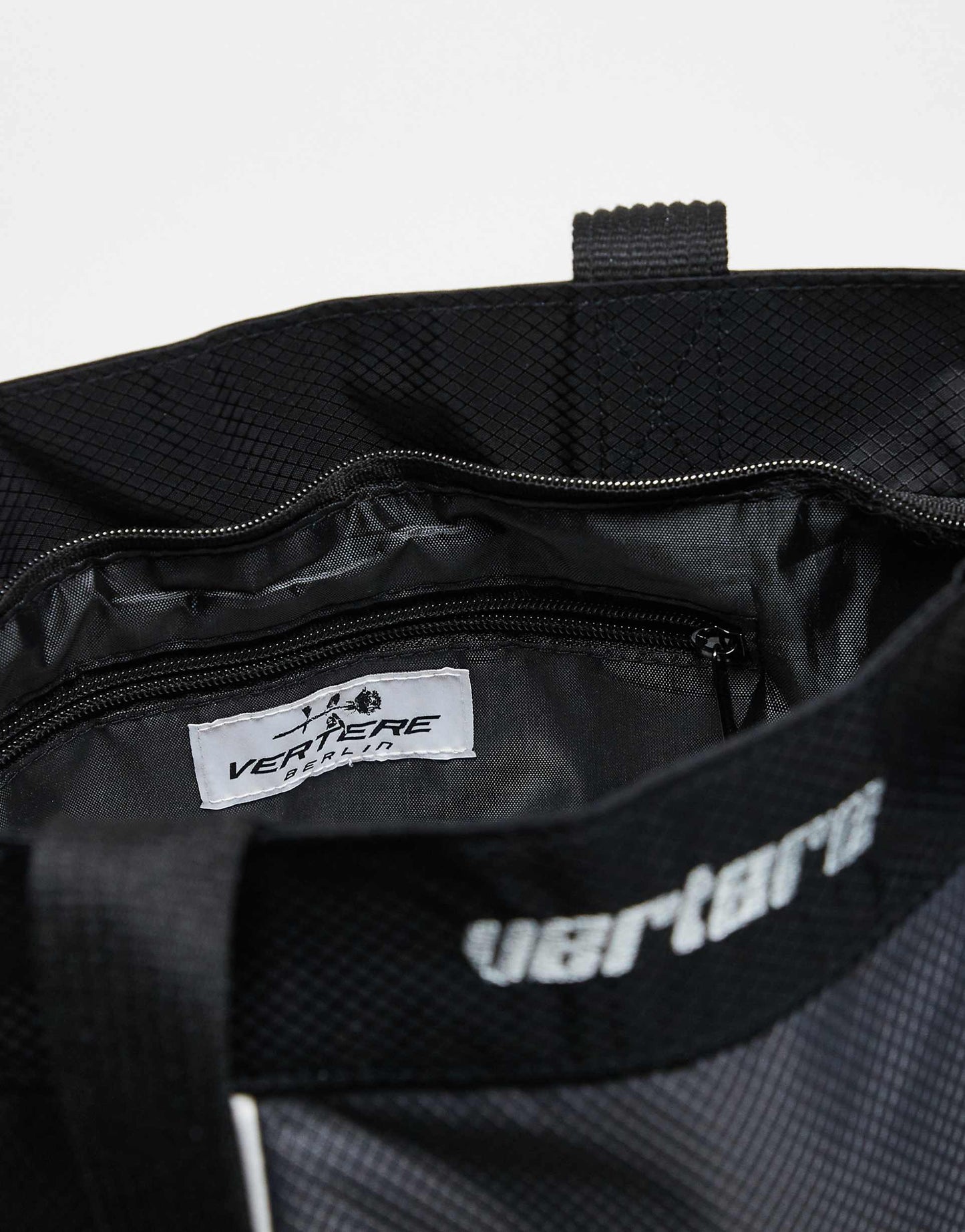 Logo Contrast Panel Shopper