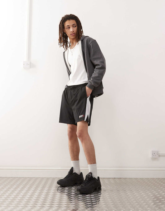 Logo Contrast Panel Detail Sports Shorts