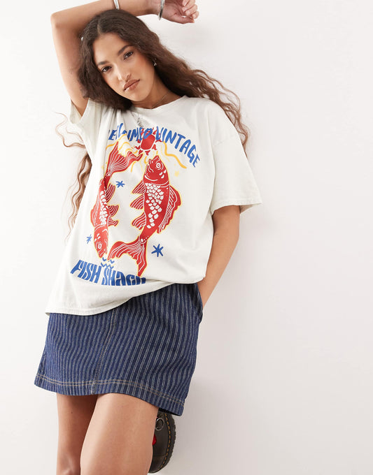Oversized T-Shirt With Fish Graphic