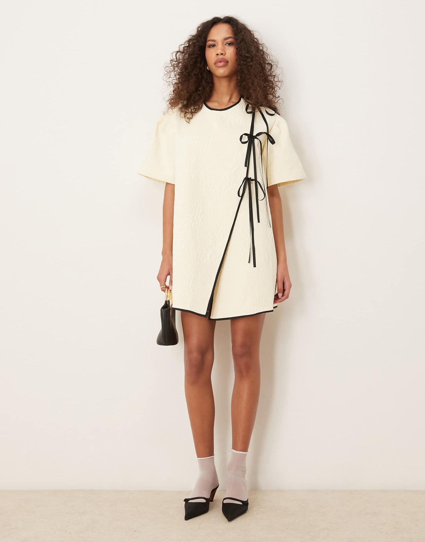 Asymmetric Contrast Bow Mini Dress