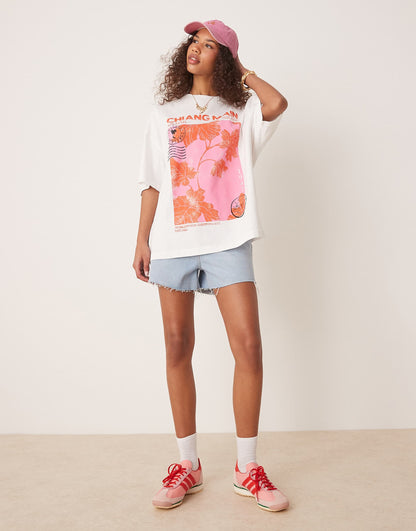 Oversized T-Shirt With Thailand Graphic