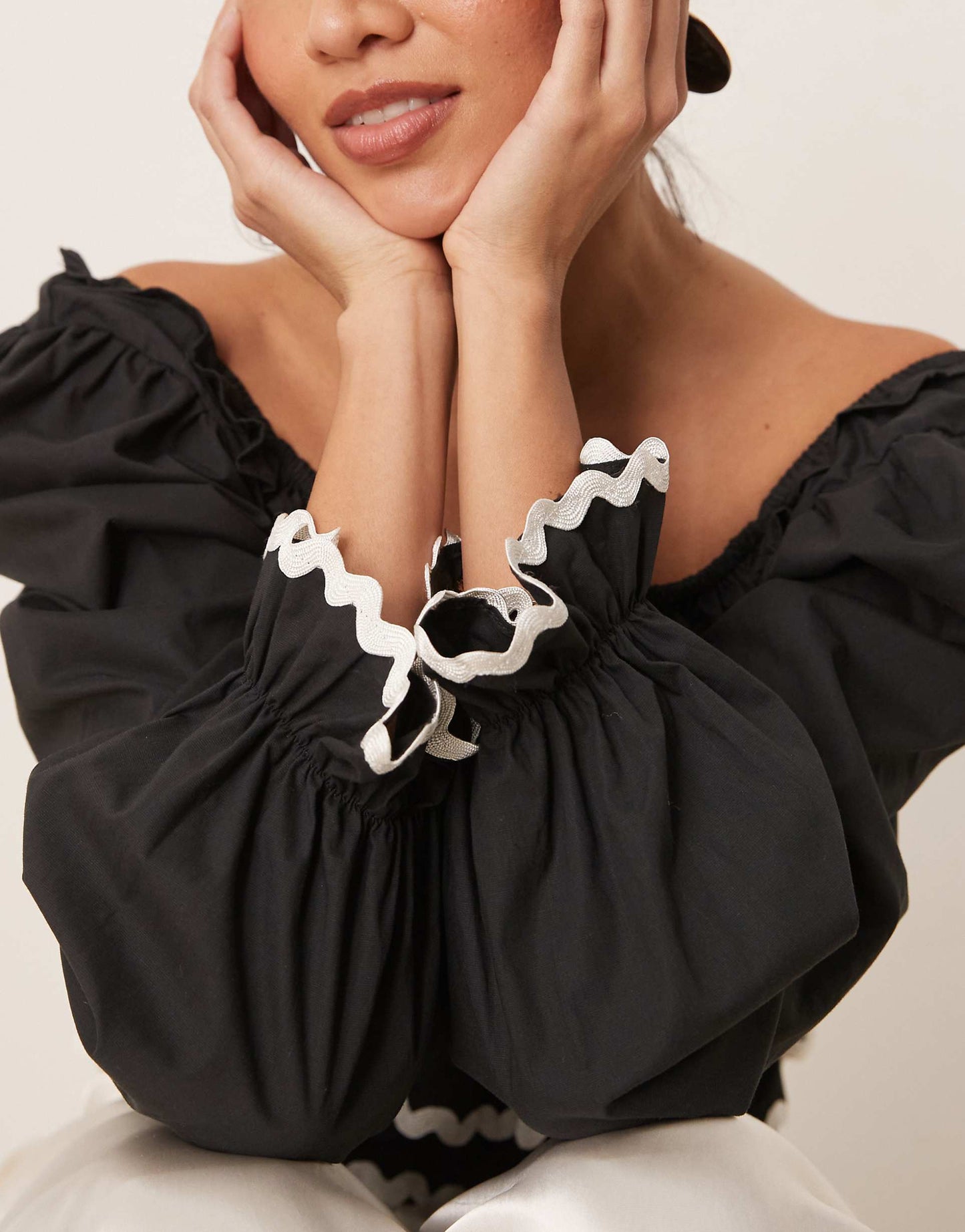 Contrast Ruffle Crop Top
