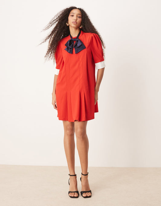 Contrast Bow Pleated Mini Dress