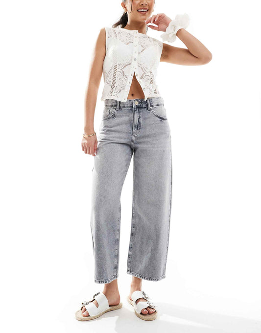 Mid Rise Cropped Jean