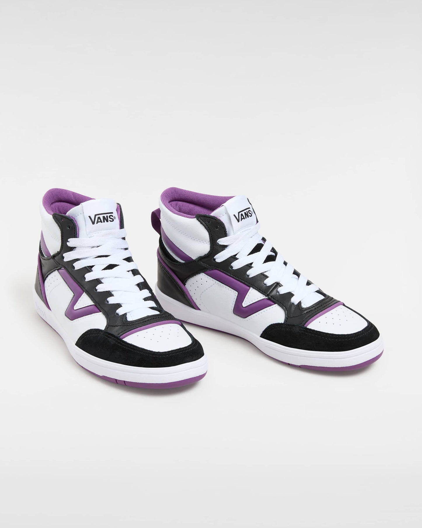 Lowland Mid Trainers