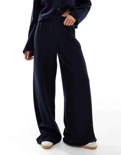 Soft Rib Wide Leg Trouser