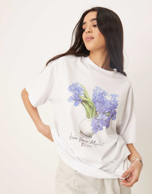 Oversized T-Shirt With London Flower Market Graphic