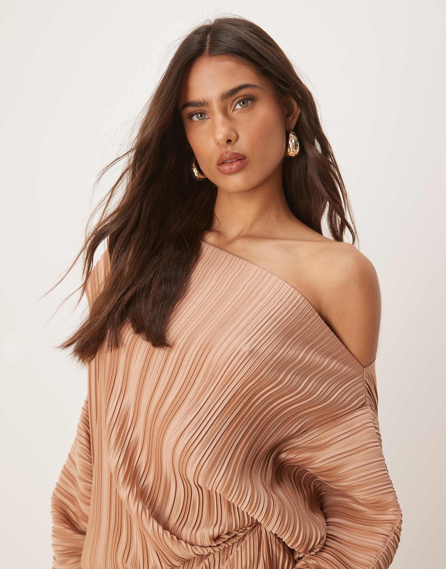 Plisse Fallen Shoulder Long Sleeve Midi Dress