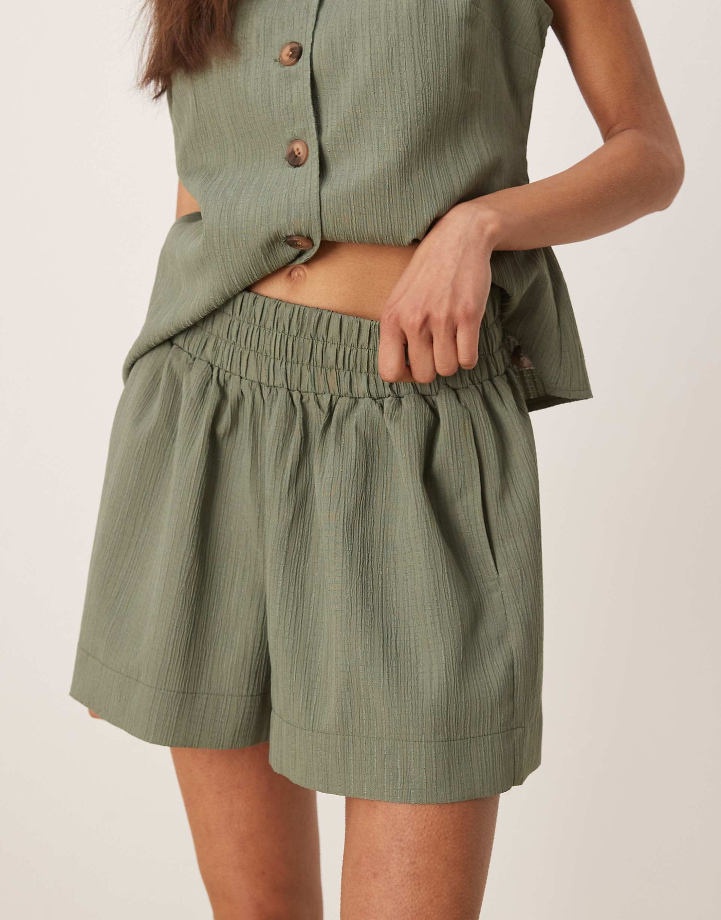 Crinkle Pull On Shorts Co-Ord