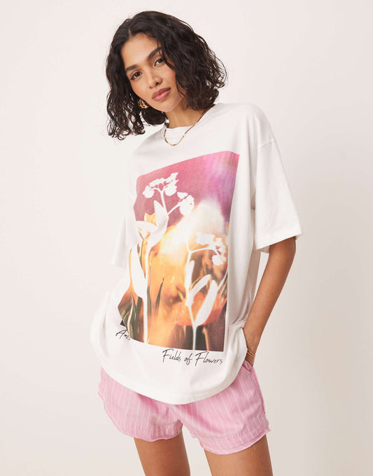 Oversized T-Shirt With Floral Photographic