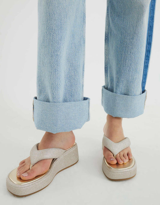 Toe Thong Wedge Sandals