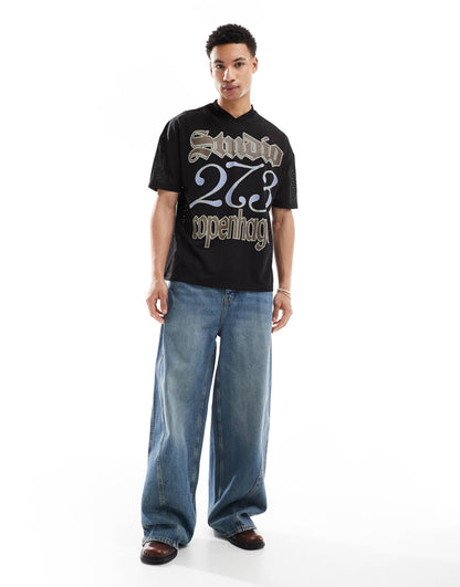 Oversized T-Shirt With Dropped Shoulder And Text Graphic