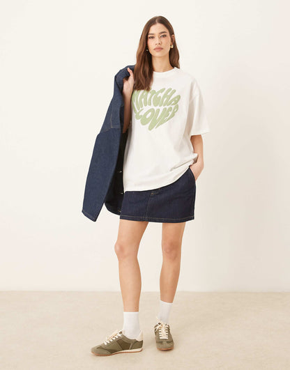 Oversized T-Shirt With Matcha Graphic