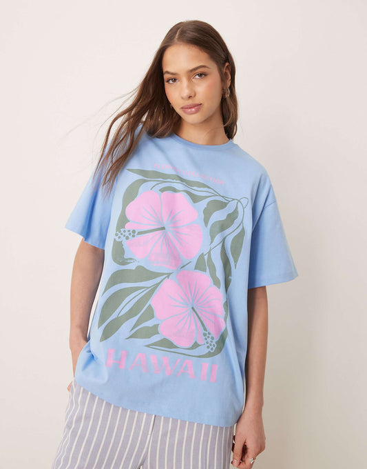 Oversized T-Shirt With Hawaii Graphic